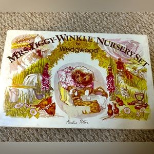 Mrs.Tiggy Winkle Nursery Set